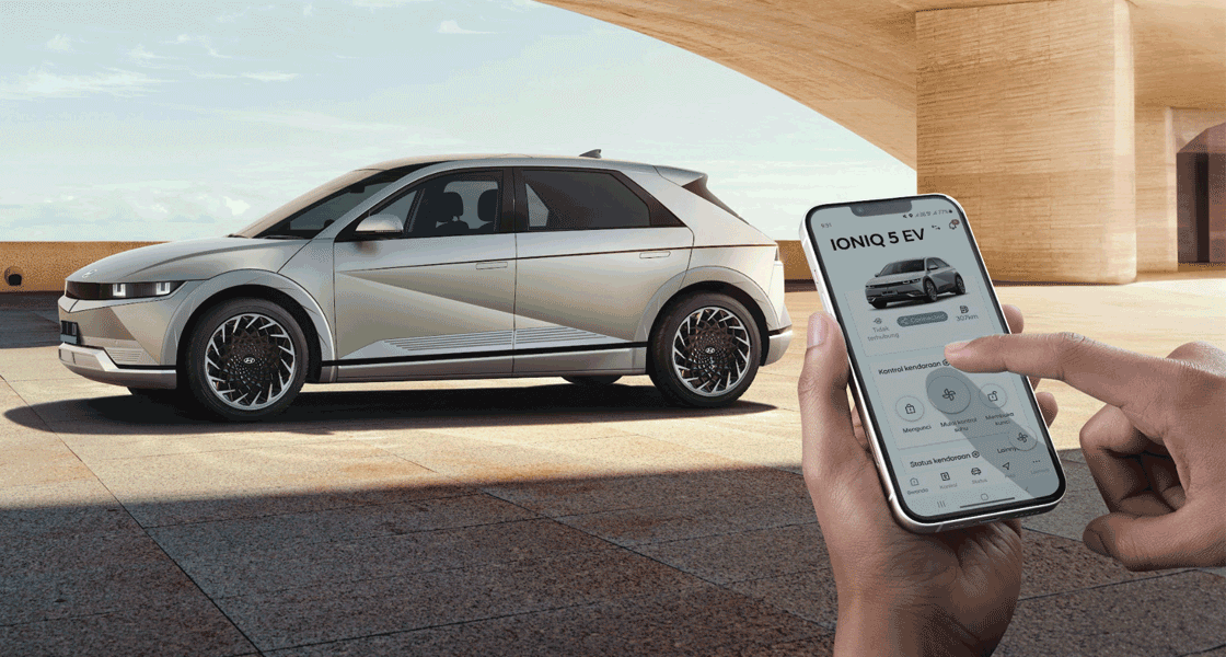 Hyundai Ioniq 5, dengan platform Electric-Global Modular yang inovatif, menawarkan pengalaman berkendara elektrik yang diperkaya oleh fitur konektivitas canggih Hyundai BlueLink